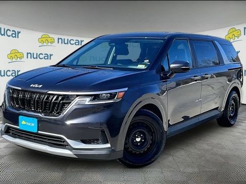 Used 2024 Kia Carnival LX FWD image 12