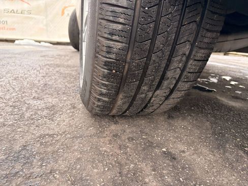 Used 2017 Porsche Macan Sport Edition image 45