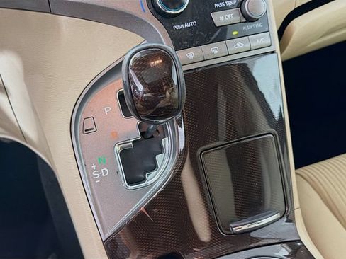 Used 2010 Toyota Venza FWD image 17