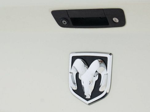 Used 2018 RAM 2500 Laramie AWD/4WD image 20