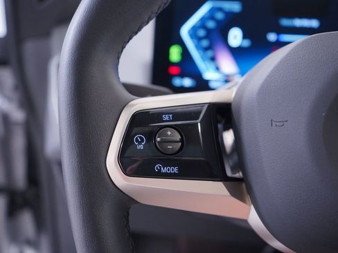 Used 2026 BMW iX xDrive60 image 18