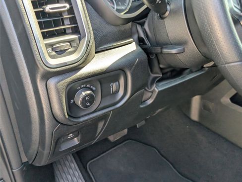 New 2026 RAM 1500 Express image 17