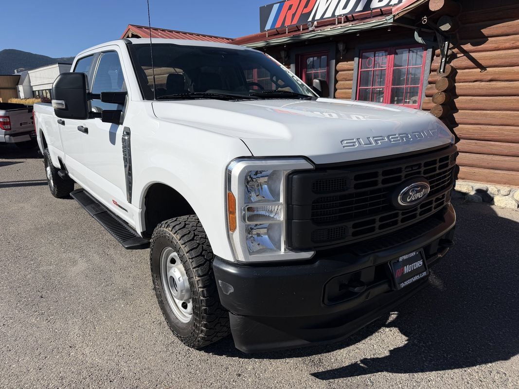 Used 2024 Ford F250 XL AWD/4WD image 2
