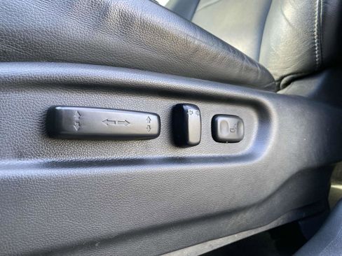 Used 2021 Honda Pilot Touring image 16