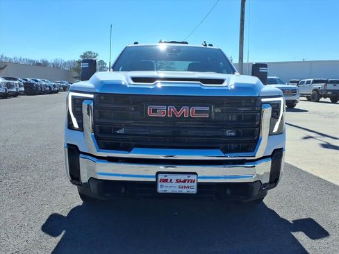 New 2026 GMC Sierra 3500 Pro w/ Convenience Package image 2