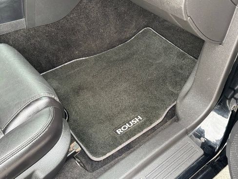 Used 2006 Ford Mustang GT image 45