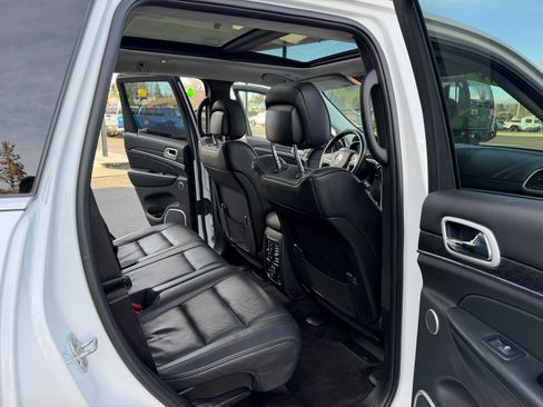 Used 2018 Jeep Grand Cherokee Summit image 11