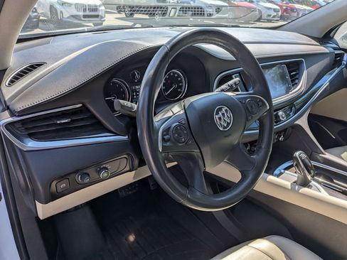 Used 2025 Buick Enclave Preferred FWD image 17