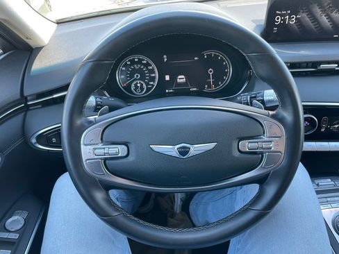 Used 2025 Genesis GV70 2.5T AWD/4WD image 23
