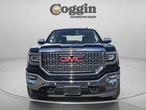 New 2026 Chevrolet Traverse RS image 9