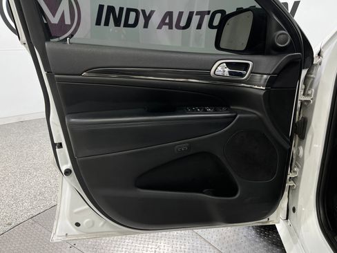 Used 2020 Jeep Grand Cherokee Limited X image 15