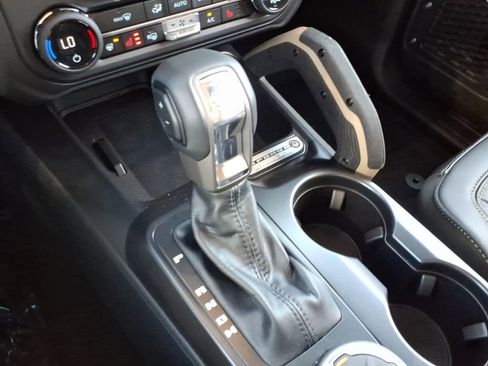 New 2025 Ford Bronco Badlands w/ Sasquatch Package image 21