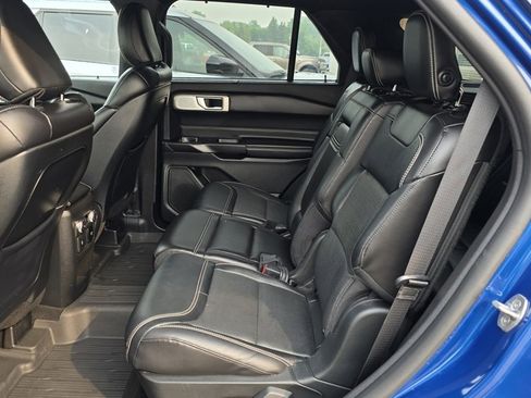 Used 2020 Ford Explorer ST w/ ST Street Pack image 12