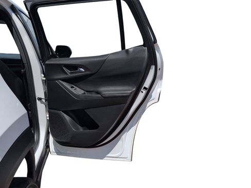Used 2025 Chevrolet Equinox LT w/ Convenience Package II FWD image 19