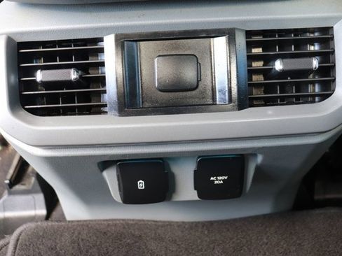 Used 2024 Ford F150 XLT w/ Mobile Office Package image 27