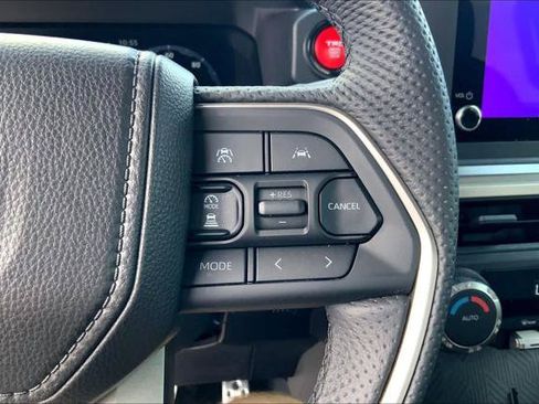 Certified 2025 Toyota Tacoma TRD Sport AWD/4WD image 25
