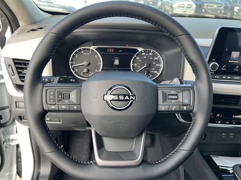 New 2026 Nissan Rogue SV image 9