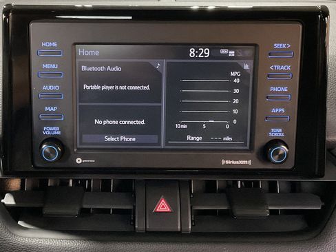 Used 2025 Toyota RAV4 XLE image 12