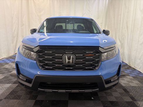 Used 2025 Honda Ridgeline TrailSport image 4