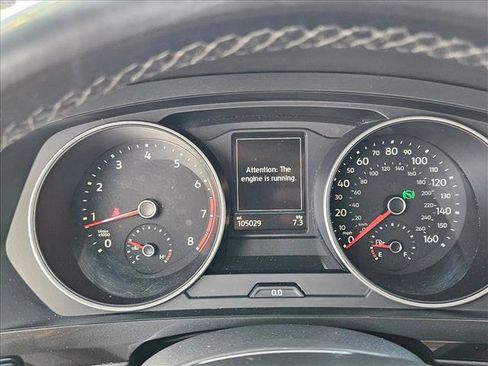 Used 2018 Volkswagen Tiguan SE AWD/4WD image 11