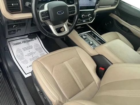 Used 2024 Ford Expedition Limited AWD/4WD image 10