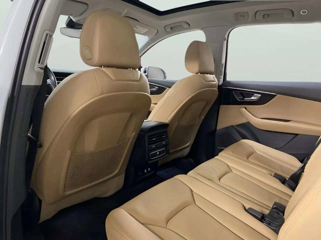 Used 2023 Audi Q7 2.0T Premium Plus w/ Premium Plus Package AWD/4WD image 21