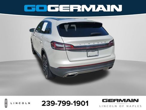 Used 2020 Lincoln Nautilus Reserve w/ Equipment Group 201A FWD image 9