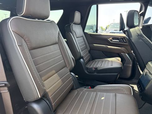 New 2026 GMC Yukon Denali Ultimate AWD/4WD image 38