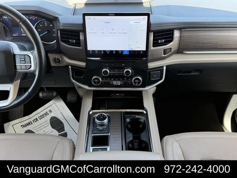 Used 2024 Ford Expedition Limited RWD image 15