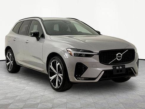 Used 2023 Volvo XC60 B5 Ultimate w/ Climate Package AWD/4WD image 3