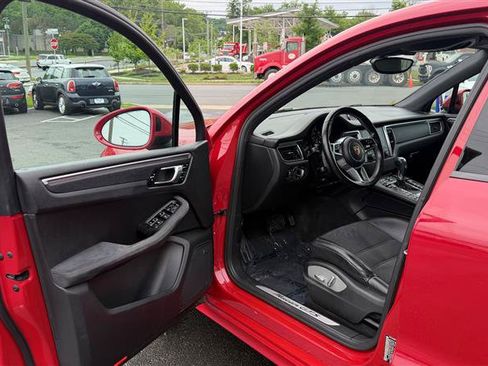 Used 2017 Porsche Macan GTS AWD/4WD image 20