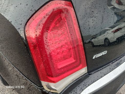 Used 2017 Chrysler 300 C AWD/4WD image 13