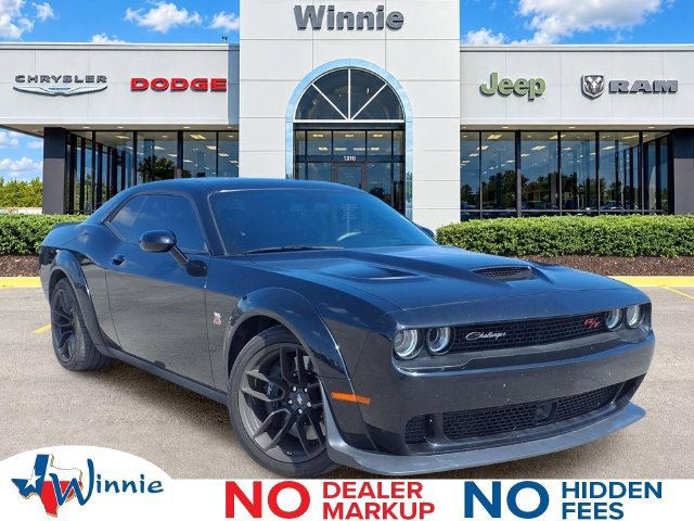 Used 2022 Dodge Challenger R/T Scat Pack RWD image 1