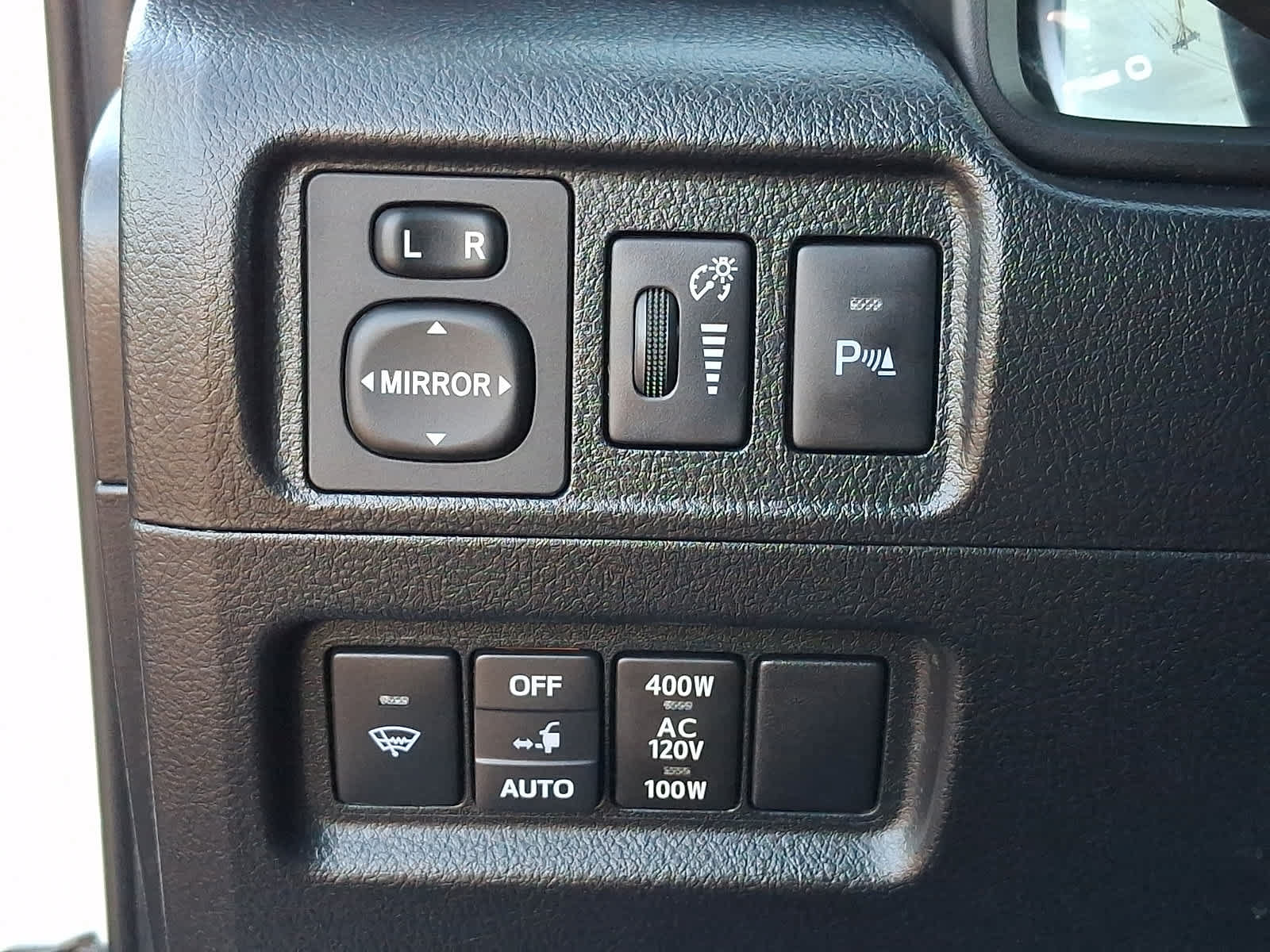 Used 2019 Toyota 4Runner Limited AWD/4WD image 29