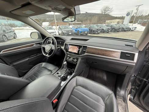 Used 2019 Volkswagen Atlas SEL Premium image 30