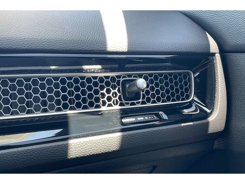 Certified 2025 Honda Civic Sport image 29