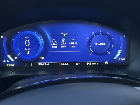 Used 2022 Ford Escape Titanium w/ Class II Trailer Tow Package image 25