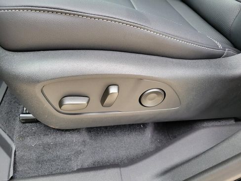 New 2026 Chevrolet Traverse LT w/ Driver Confidence Package image 22