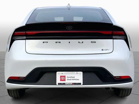 Certified 2023 Toyota Prius LE image 4