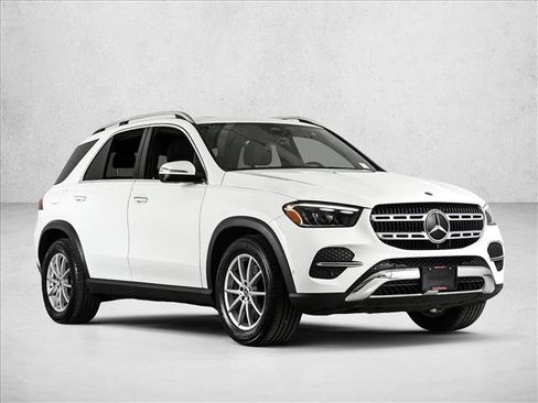 Used 2024 Mercedes-Benz GLE 450e 4MATIC image 3