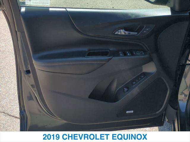 Used 2019 Chevrolet Equinox Premier FWD image 12