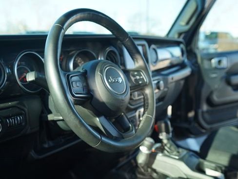 Used 2022 Jeep Wrangler Unlimited Sport image 27