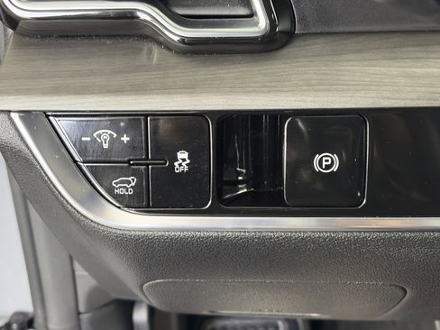 Used 2024 Kia Sportage X-Line w/ X-Line Premium Package AWD/4WD image 29