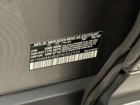 Certified 2023 Mercedes-Benz GLB 250 4MATIC image 19