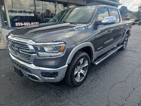 Used 2019 RAM 1500 Laramie AWD/4WD image 1