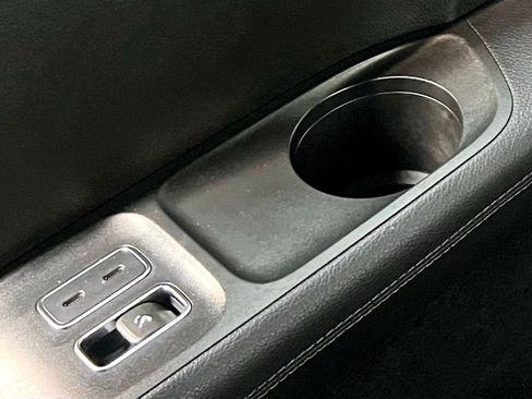 Certified 2022 Mercedes-Benz GLS 450 4MATIC image 16