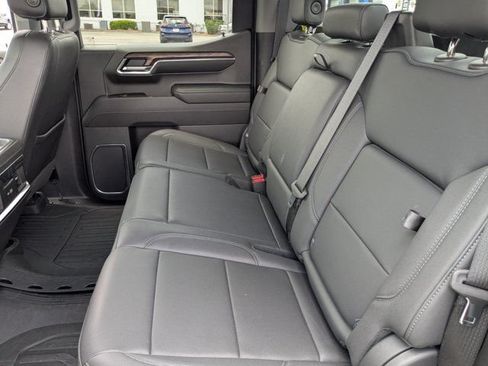 Used 2023 GMC Sierra 1500 SLT w/ SLT Premium Package AWD/4WD image 15