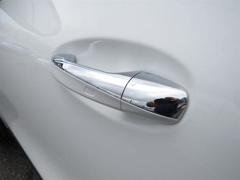 Used 2025 Mercedes-Benz GLA 250 4MATIC image 28