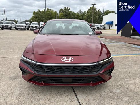 Used 2024 Hyundai Elantra SEL FWD image 3