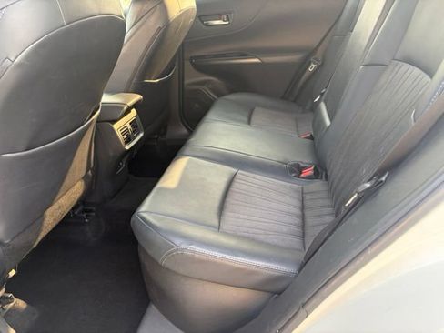 Used 2021 Toyota Venza XLE w/ Carpet Mat Package (TMS) AWD/4WD image 23
